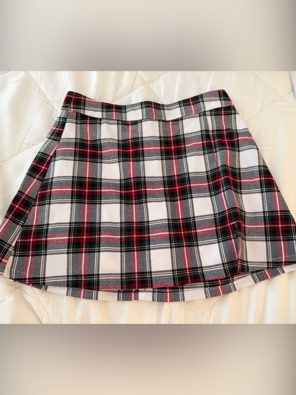 Hollister Plaid Mini Skirt in White, Black & Red